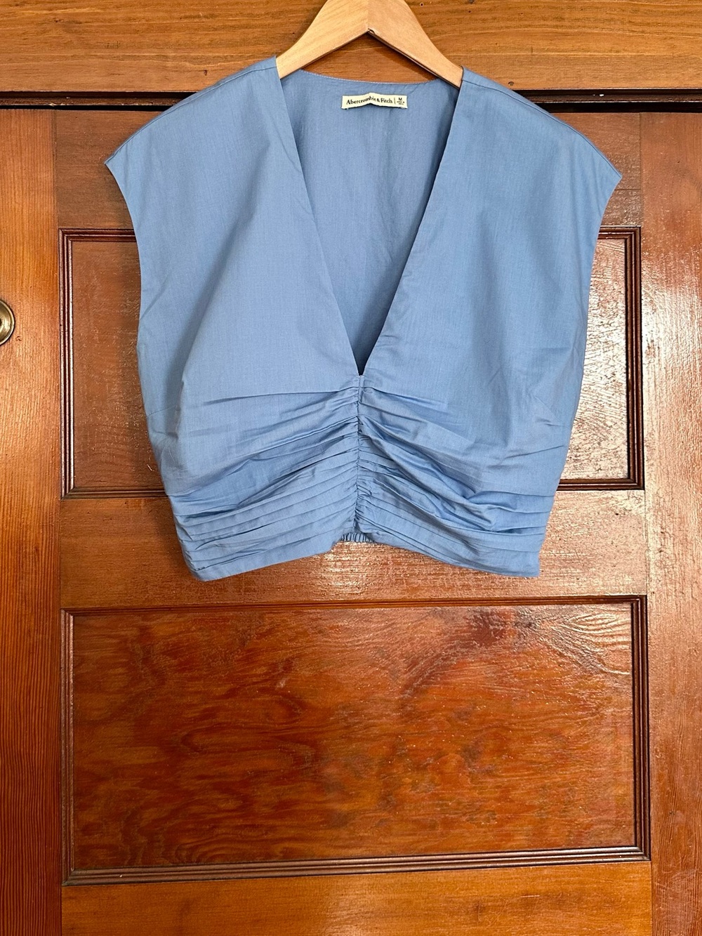 Abercrombie & Fitch Blue V-Neck Poplin Ruched Plunge Crop Top Size Medium